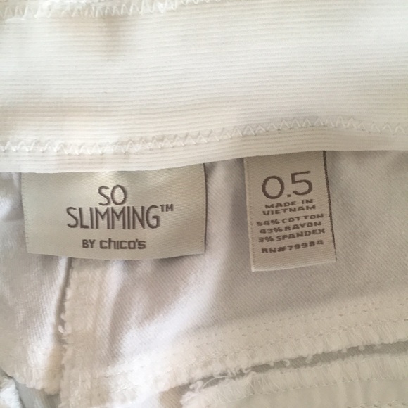 Chico’s (Size 0.5) “So Slimming” Ankle Jeans S6 - Picture 3 of 3